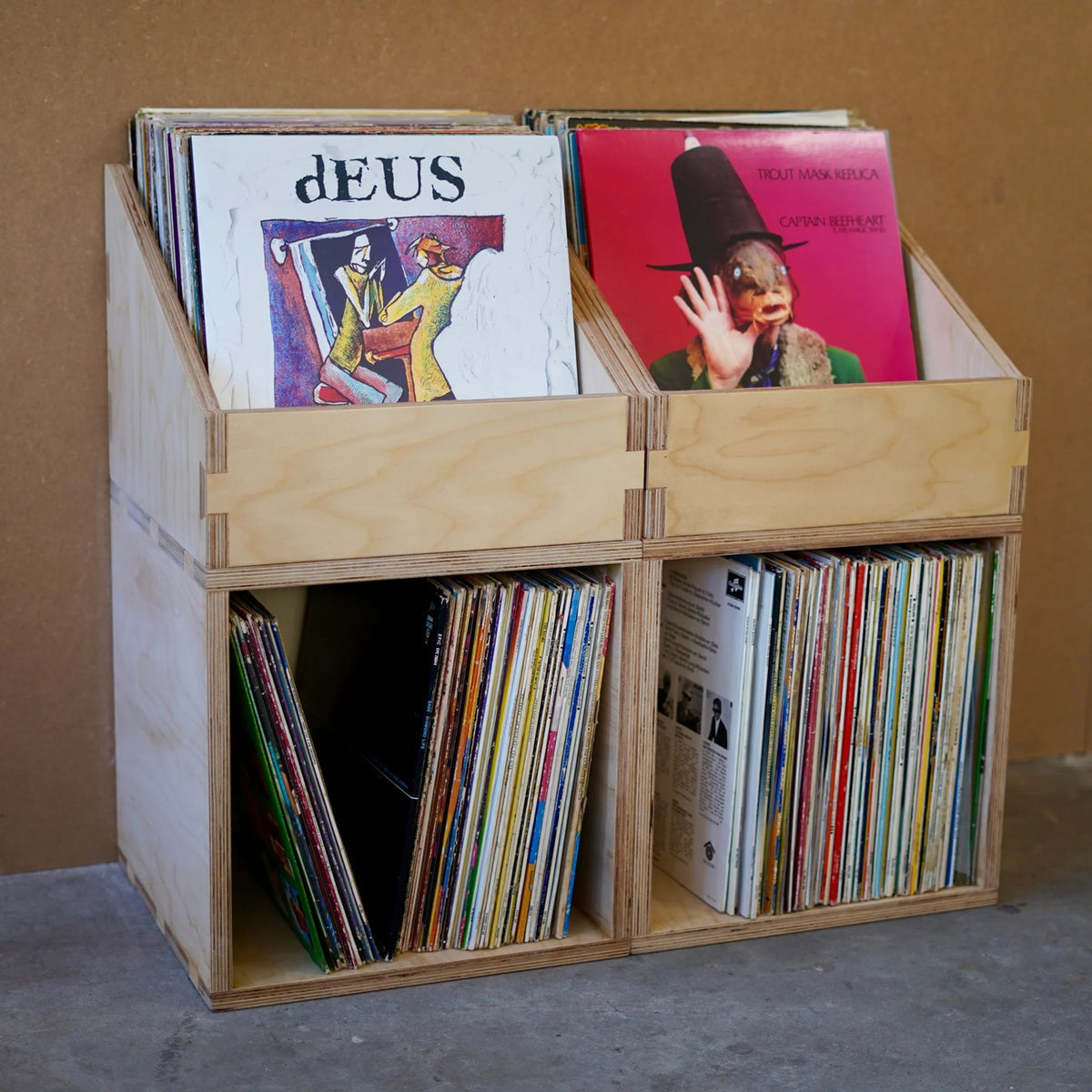 Plyphonic Storage Cube, modulaire platenkast van natuurlijk berkenmultiplex