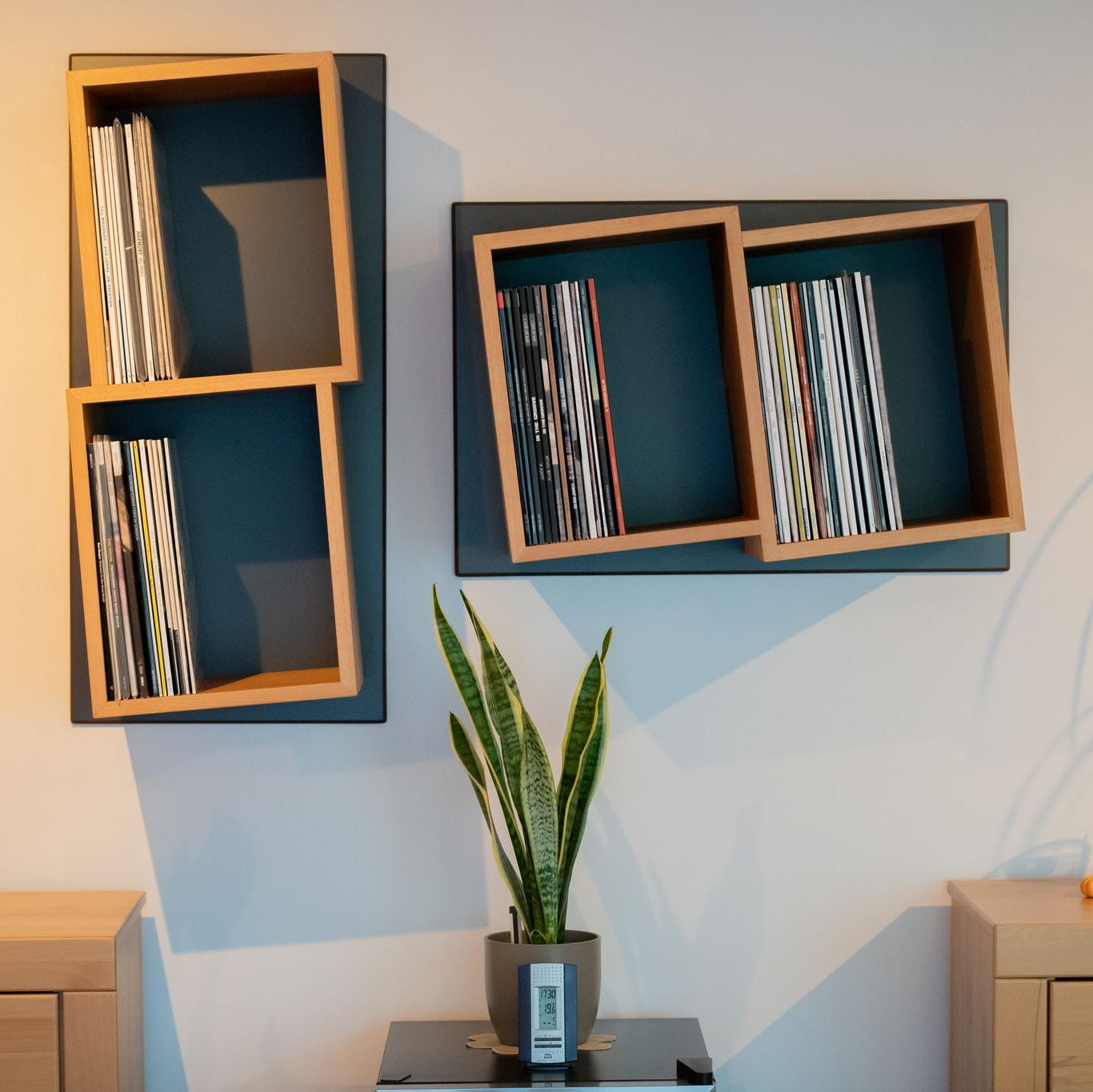 Sinfonic Audio Schallplatten-Wandregal – 2 Fächer